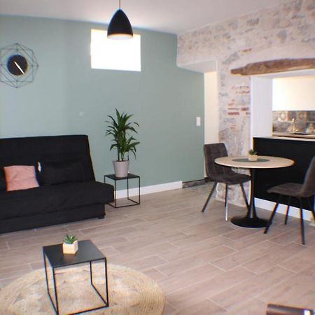 Joli Studio En Rez-De-Chaussee Pradines  Екстериор снимка